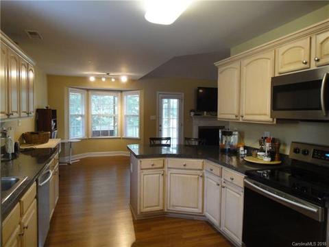 3335 Flagler Cir, Midland, NC 28107 photo 10