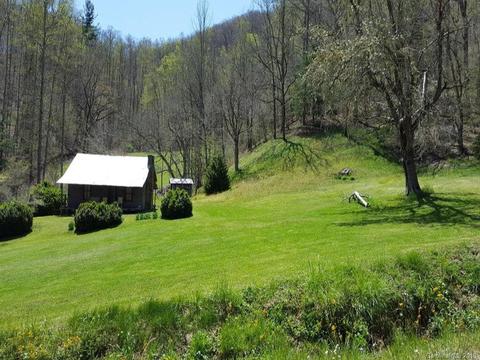 641 Rambling Rd, Cullowhee, NC 28723 photo 1
