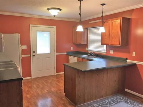 146 E Fork Dr, Ellenboro, NC 28040 photo 8