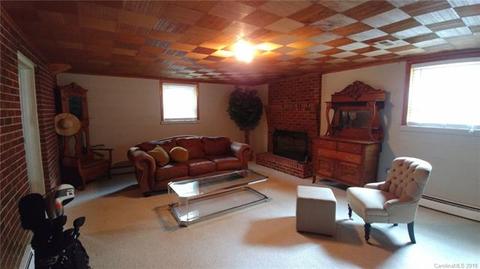 1007 8th St NE, Hickory, NC 28601 photo 14
