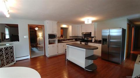 1007 8th St NE, Hickory, NC 28601 photo 6