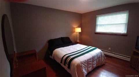 1007 8th St NE, Hickory, NC 28601 photo 10