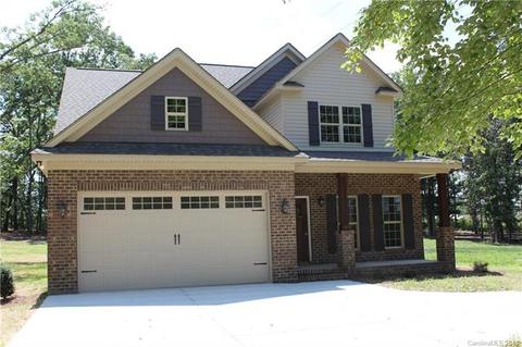 2439 Silverthorne Dr, Monroe, NC 28110 photo 1