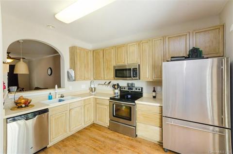 302 Tinderbox Ln, Fort Mill, SC 29708 photo 5