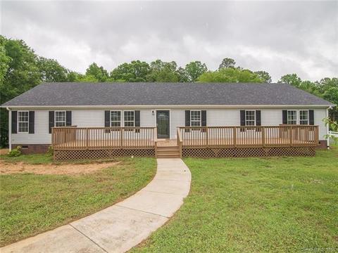 3830 Pineleaf Cir, Midland, NC 28107 photo 1
