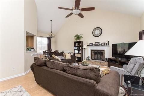4202 Compton Ct, Indian Trail, NC 28079 photo 3