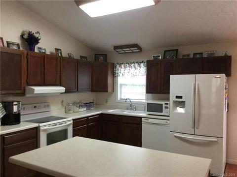 206 Sequoyah Cir, Morganton, NC 28655 photo 15