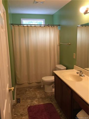 206 Sequoyah Cir, Morganton, NC 28655 photo 3