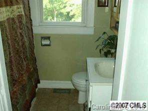 614 N State St, Lincolnton, NC 28092 photo 3