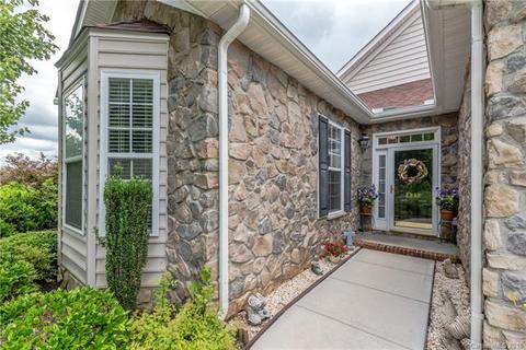 2340 Jade Ln, Fort Mill, SC 29708 photo 2