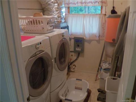 2553 Farmbrook Ln, Crouse, NC 28033 photo 7