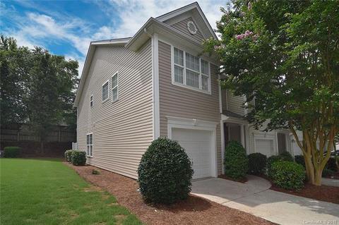 2117 Midnight Blue Ln, Fort Mill, SC 29708 photo 2