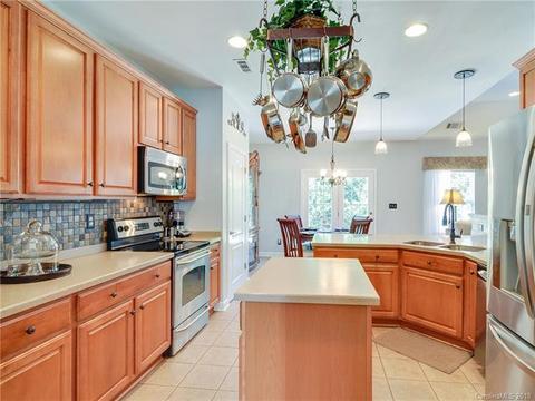 2139 Blue Iris Dr, Matthews, NC 28104 photo 20