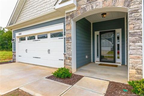 1080 Baldwin Dr, Lancaster, SC 29720 photo 2