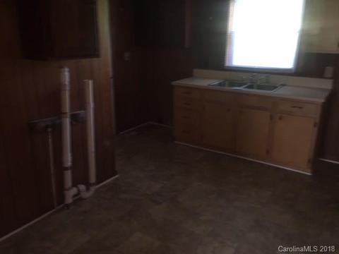 496 Mcclain Rd, Hiddenite, NC 28636 photo 13