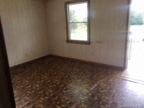 496 Mcclain Rd, Hiddenite, NC 28636 photo 6