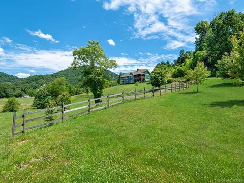 138 Sandy Bottoms Dr, Clyde, NC 28721 photo 33