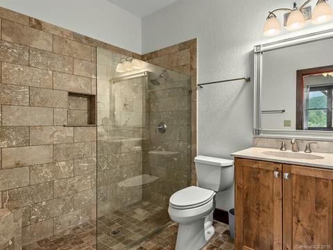 138 Sandy Bottoms Dr, Clyde, NC 28721 photo 20