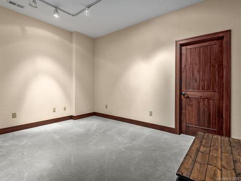 138 Sandy Bottoms Dr, Clyde, NC 28721 photo 25