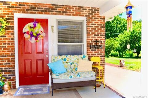 669 E Oak St, Marion, NC 28752 photo 17