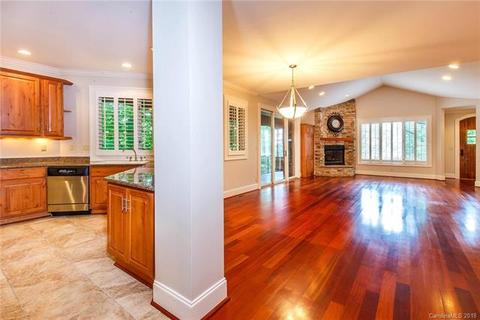 33 Clock Tower Ln, Brevard, NC 28712 photo 6