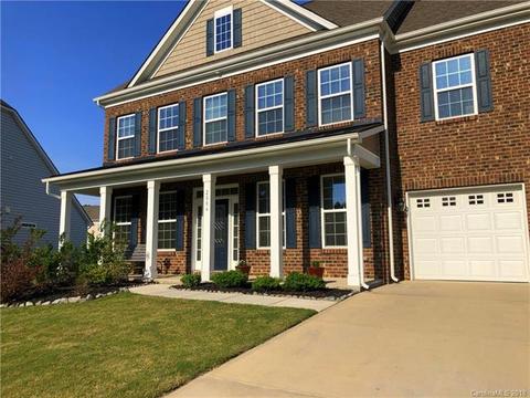 2086 Feldspar Dr, Davidson, NC 28036 photo 2