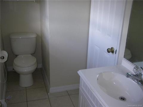 71 Pebblebrook St, Clyde, NC 28721 photo 5