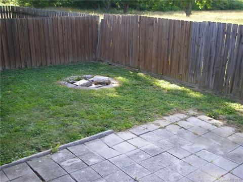 71 Pebblebrook St, Clyde, NC 28721 photo 7