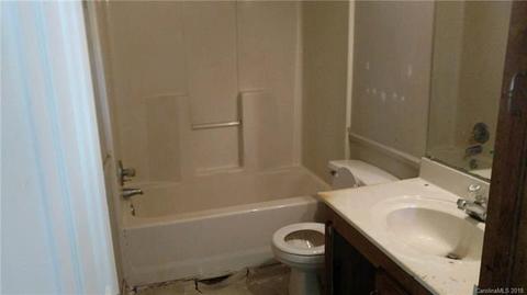 504 W Old Post Rd, Cherryville, NC 28021 photo 6