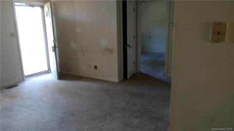 504 W Old Post Rd, Cherryville, NC 28021 photo 3