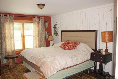 214 Huffman Rd, Clyde, NC 28721 photo 11