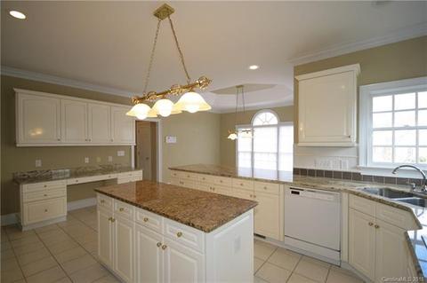18628 Square Sail Rd, Cornelius, NC 28031 photo 9