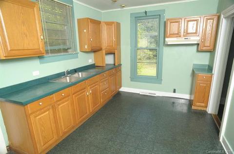 209 Eighth St, Spencer, NC 28159 photo 10