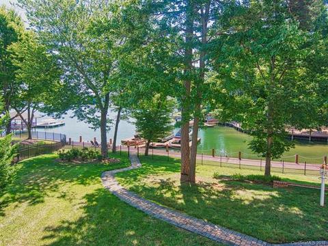 19100 Peninsula Point Dr, Cornelius, NC 28031 photo 6