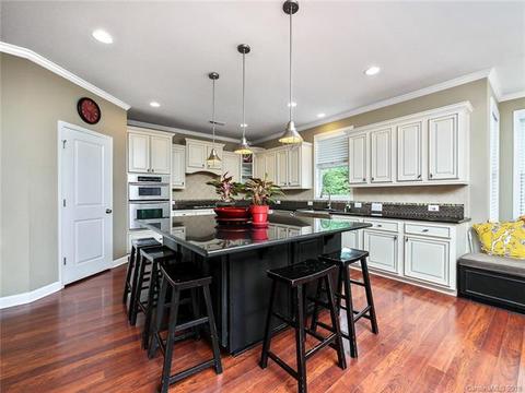 2000 Minden Dr, Matthews, NC 28104 photo 7