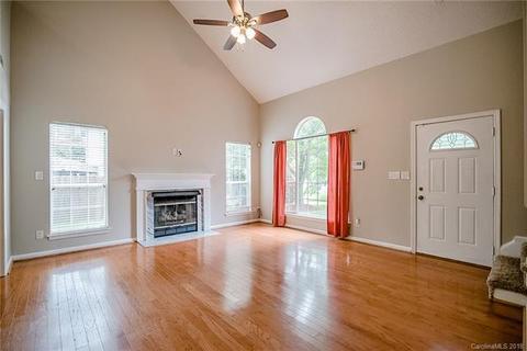 10427 Danesway Ln, Cornelius, NC 28031 photo 6