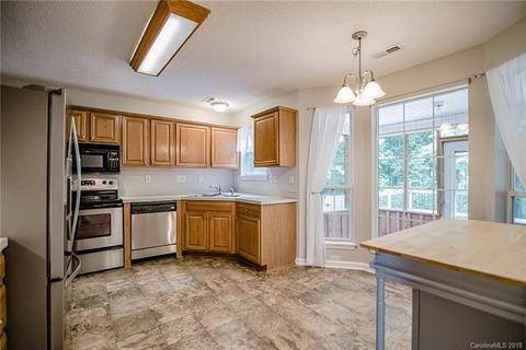 10427 Danesway Ln, Cornelius, NC 28031 photo 11