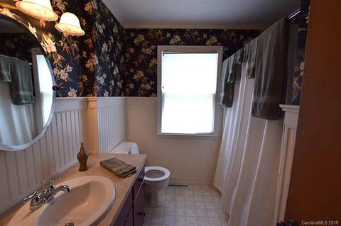 1013 Forest Dr, Lancaster, SC 29720 photo 12
