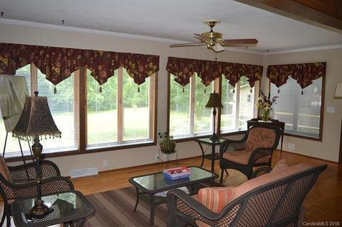 1013 Forest Dr, Lancaster, SC 29720 photo 6