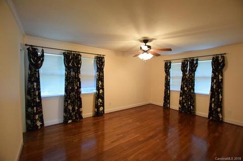1013 Forest Dr, Lancaster, SC 29720 photo 9