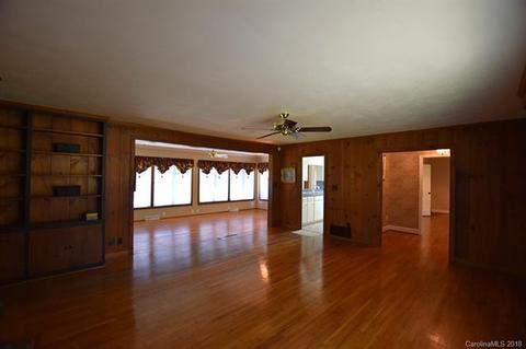 1013 Forest Dr, Lancaster, SC 29720 photo 5