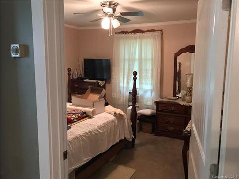501 3rd St, Stanley, NC 28164 photo 5