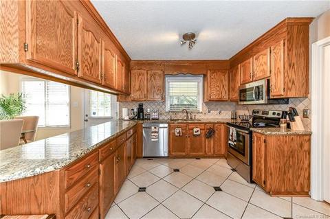 2320 Fowler Secrest Rd, Monroe, NC 28110 photo 11