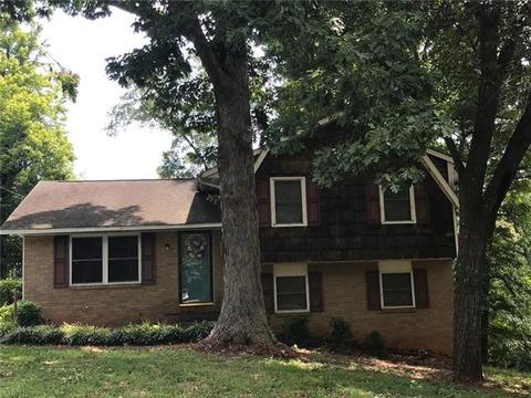 2608 Devon Dr, Dallas, NC 28034 photo 1