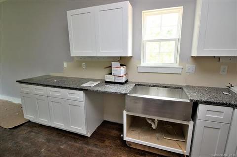 1348 Ole Cambridge Cir, Clover, SC 29710 photo 10