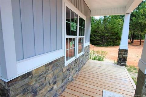 1348 Ole Cambridge Cir, Clover, SC 29710 photo 3