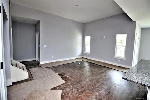 1348 Ole Cambridge Cir, Clover, SC 29710 photo 7