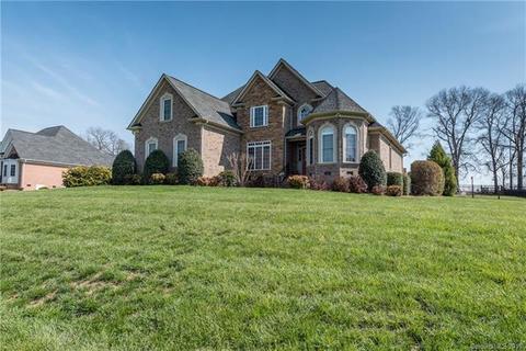 2716 Smith Field Dr, Monroe, NC 28110 photo 2