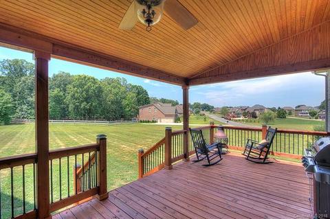 3016 Smith Field Dr, Monroe, NC 28110 photo 2