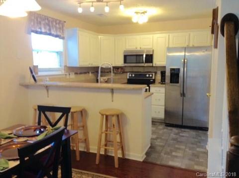 7005 Blithe Low Pl, Charlotte, NC 28227 photo 5